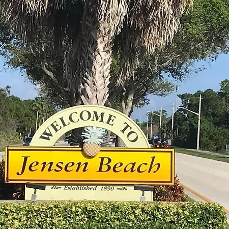 Ambers Jensen Beachhouse With Hot Tub Exterior foto